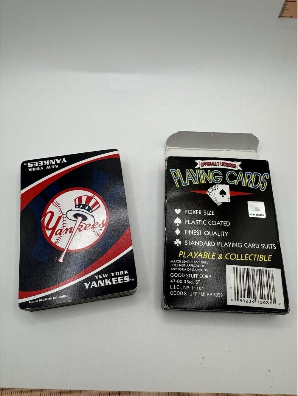 MLB Team Playing Cards - Yankees New York Yankees